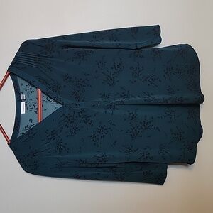 Croft & Barrow Womens Size Small green floral top blouse